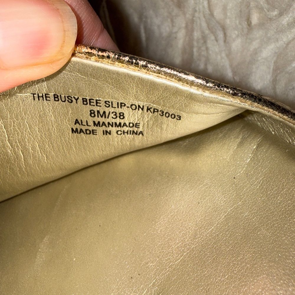 Katy Perry Women's The Busy Bee Slip-On Slide Sandal Gold size 8M - Picture 10 of 12